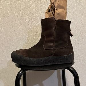 Canada Snow Women’s Rubber Gum Raw Sole Boots EU42 US11